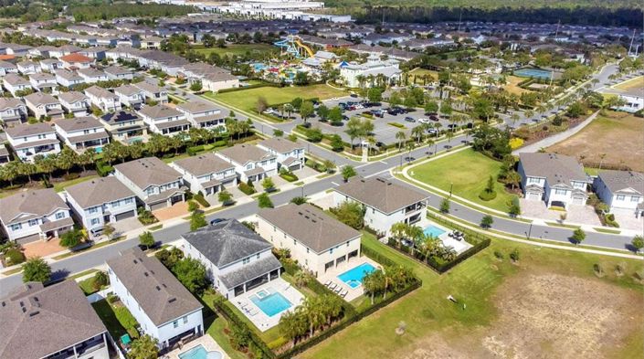 Image No.63-9 Bed Property for sale