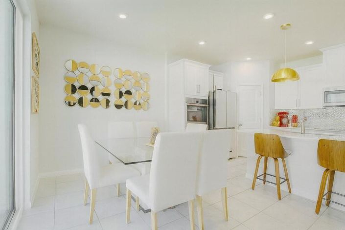 Image No.15-4 Bed Property for sale