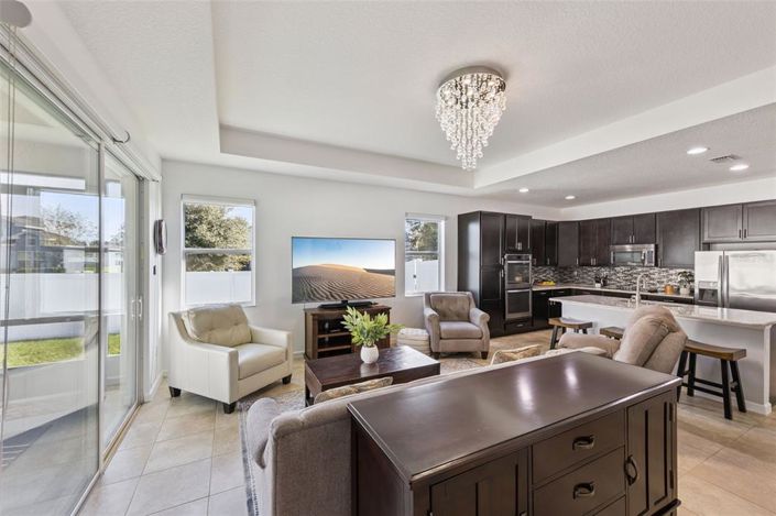 Image No.10-3 Bed Property for sale