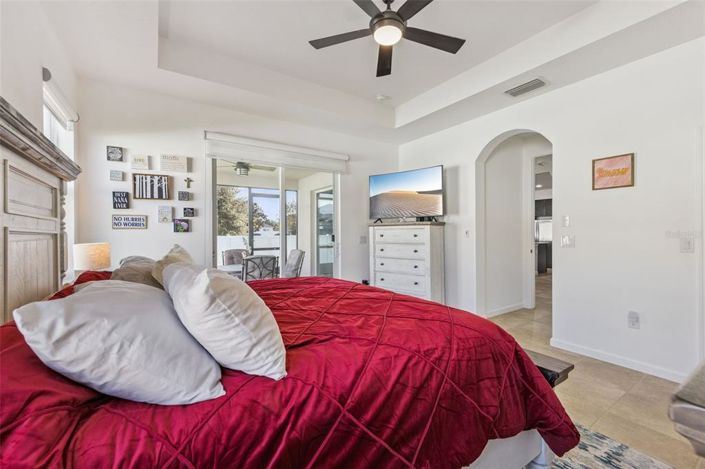 Image No.12-3 Bed Property for sale