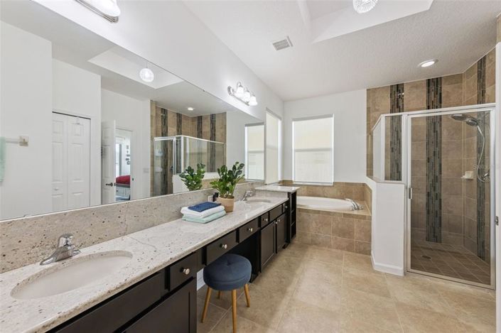 Image No.14-3 Bed Property for sale