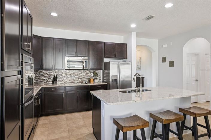 Image No.7-3 Bed Property for sale