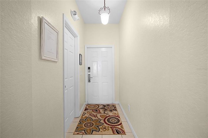 Image No.17-4 Bed Townhouse for sale