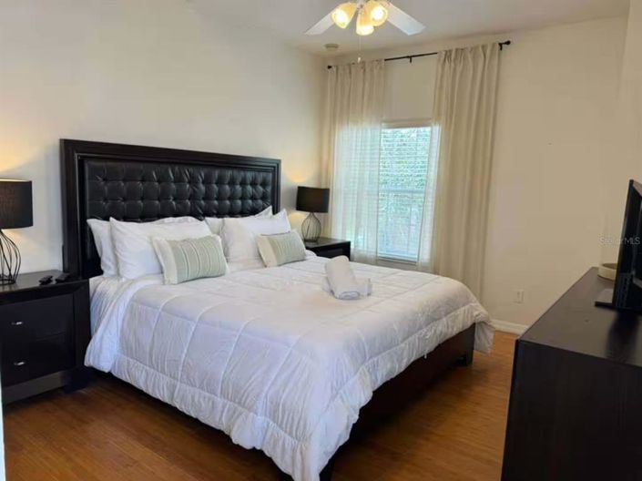 Image No.15-5 Bed Townhouse for sale