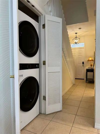 Image No.23-5 Bed Townhouse for sale