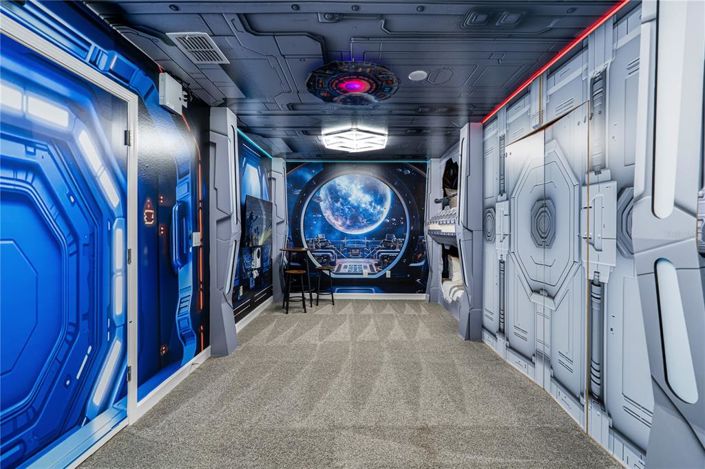 Image No.21-8 Bed Property for sale