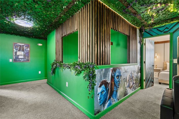 Image No.26-8 Bed Property for sale