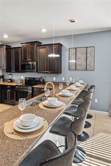 Image No.36-8 Bed Property for sale