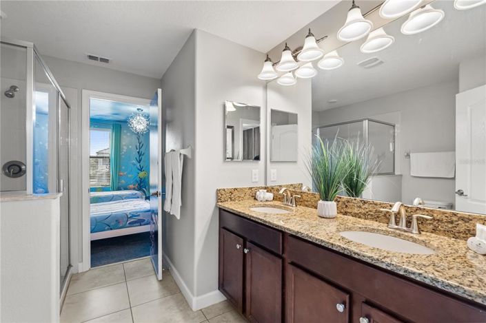 Image No.54-8 Bed Property for sale