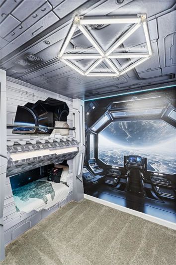 Image No.58-8 Bed Property for sale