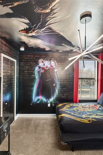 Image No.60-8 Bed Property for sale