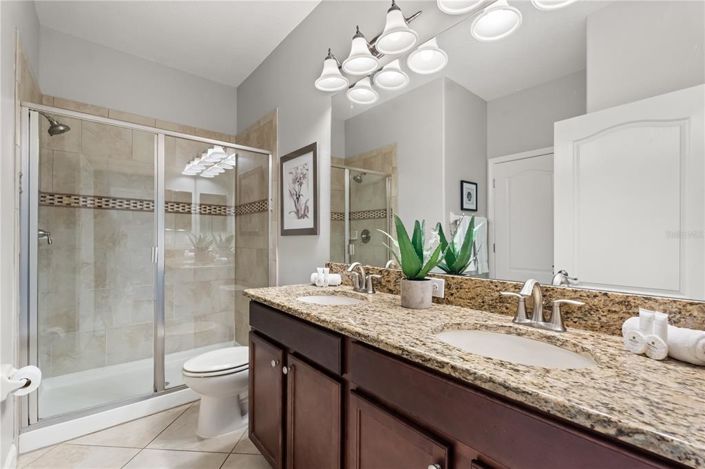 Image No.71-8 Bed Property for sale