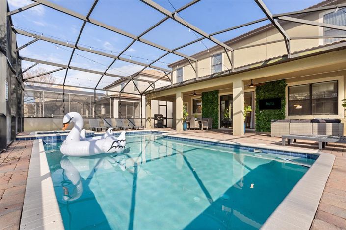 Image No.79-8 Bed Property for sale