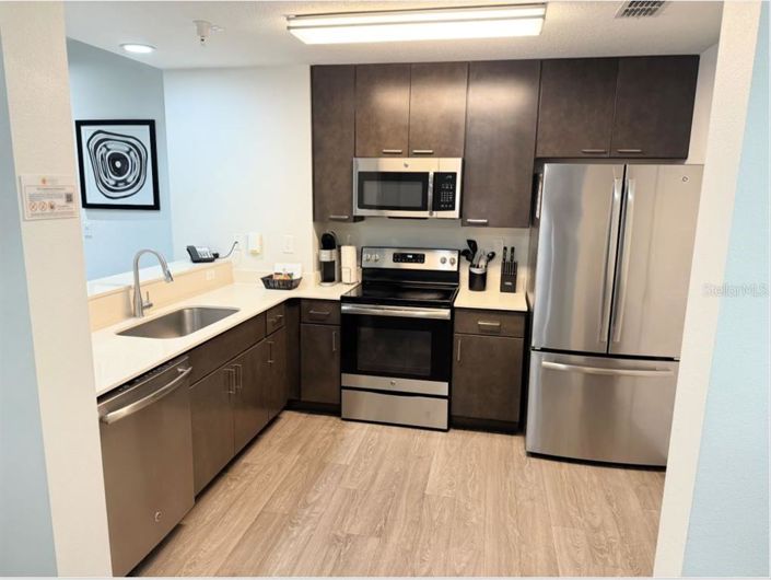 Image No.11-3 Bed Property for sale