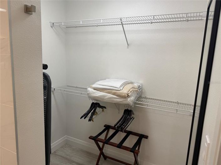 Image No.25-3 Bed Property for sale