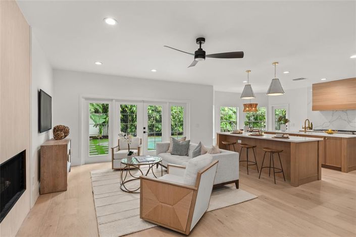 Image No.25-5 Bed Property for sale