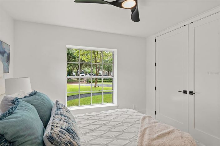 Image No.36-5 Bed Property for sale