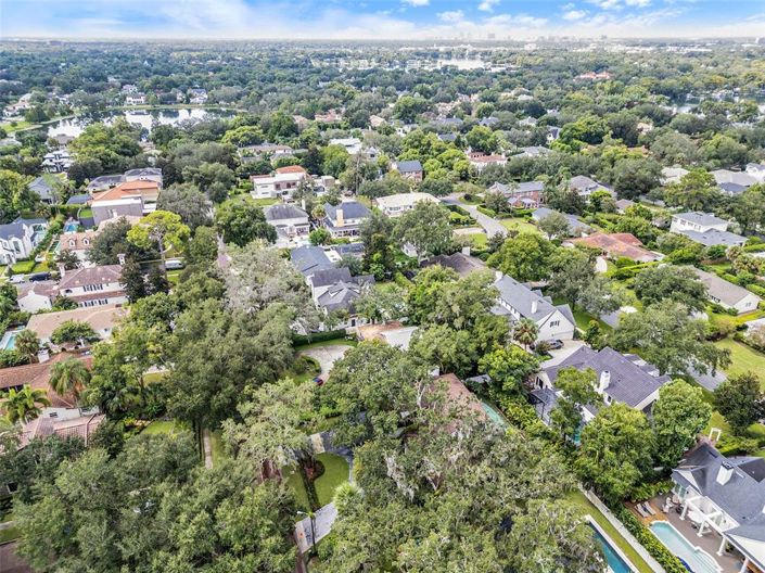 Image No.61-5 Bed Property for sale