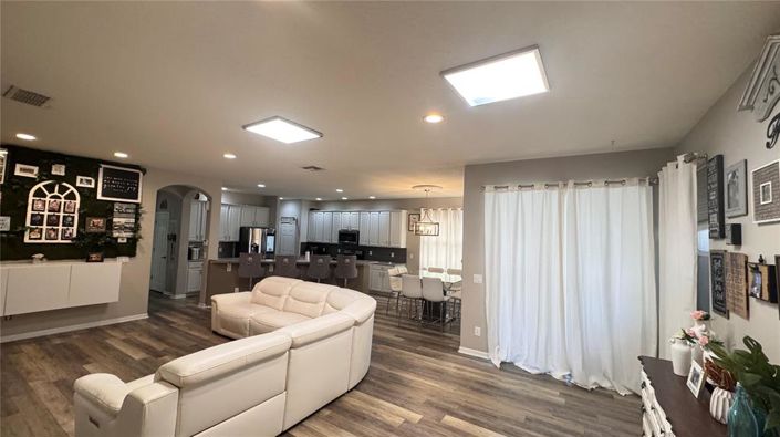 Image No.24-5 Bed Property for sale