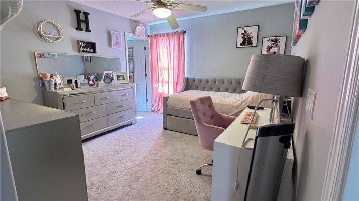 Image No.28-5 Bed Property for sale