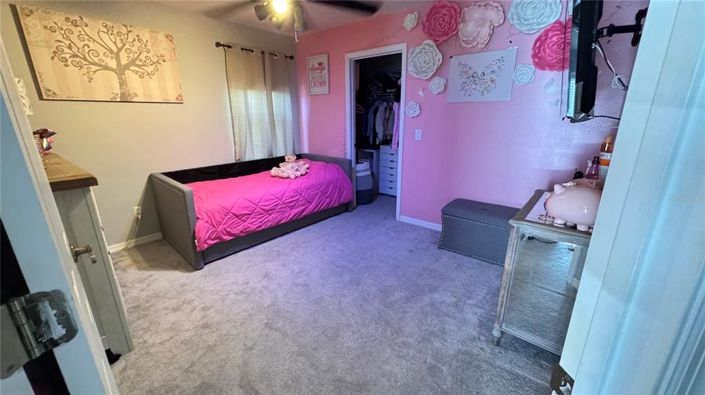 Image No.41-5 Bed Property for sale