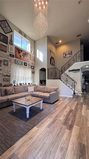 Image No.5-5 Bed Property for sale