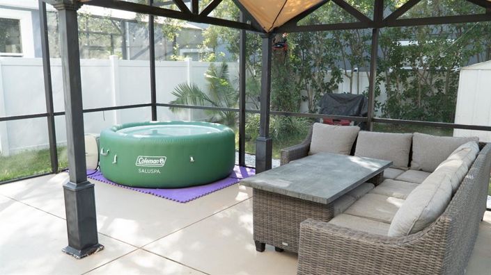 Image No.56-5 Bed Property for sale