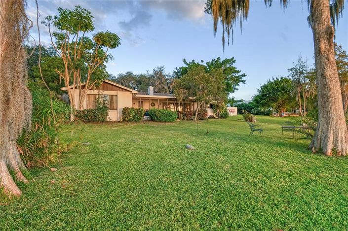 Image No.8-4 Bed Property for sale