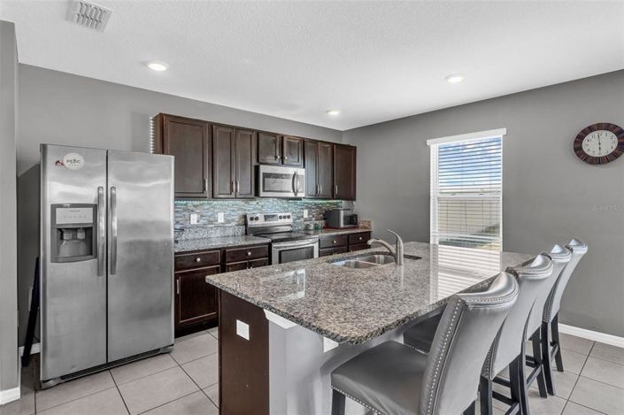 Image No.3-4 Bed Property for sale