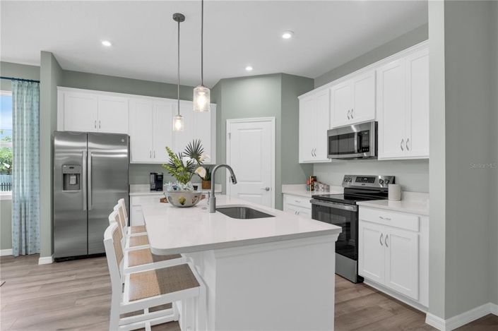 Image No.7-4 Bed Property for sale