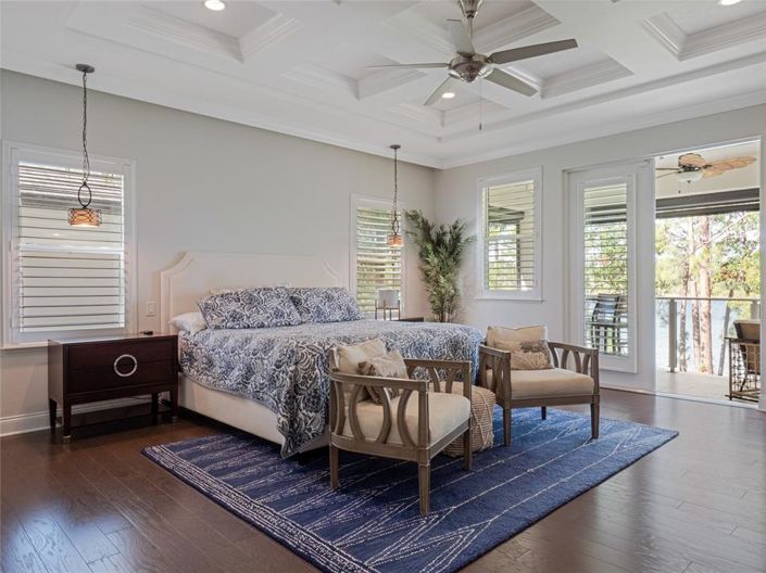 Image No.16-6 Bed Property for sale