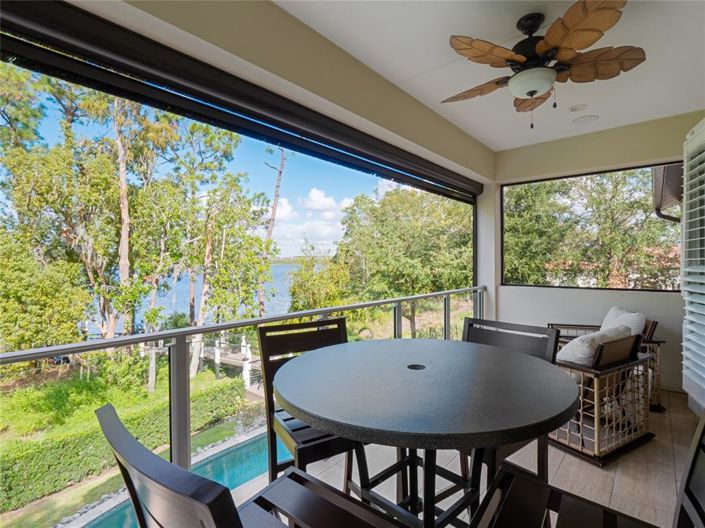 Image No.22-6 Bed Property for sale