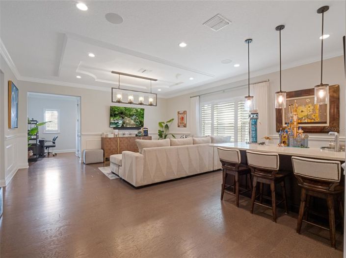 Image No.24-6 Bed Property for sale