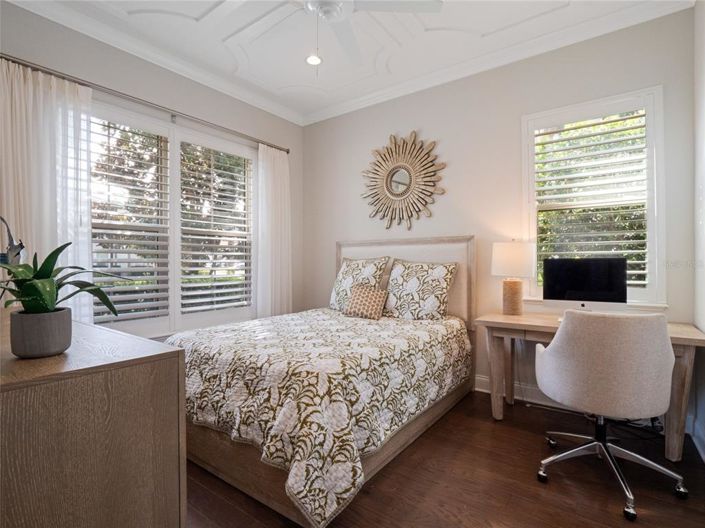 Image No.31-6 Bed Property for sale