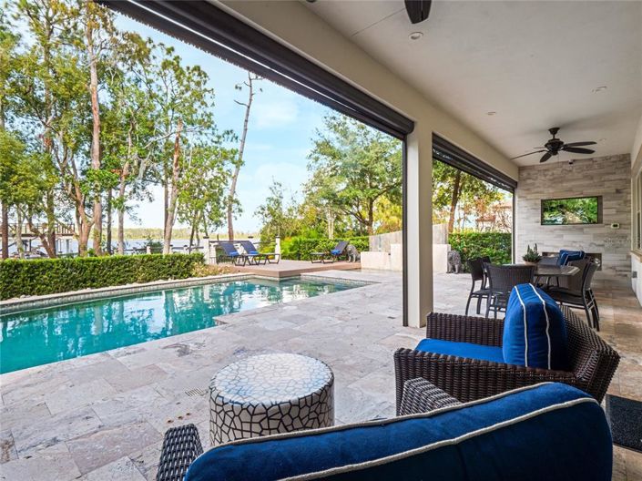 Image No.36-6 Bed Property for sale