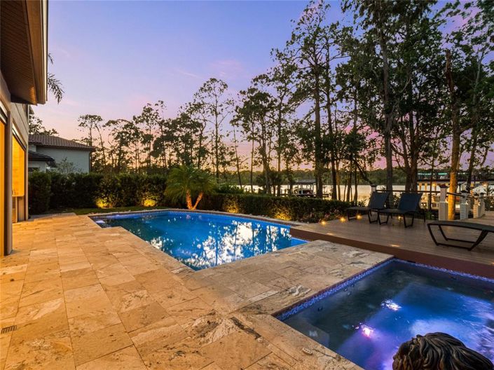 Image No.47-6 Bed Property for sale