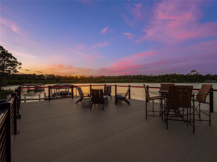 Image No.56-6 Bed Property for sale