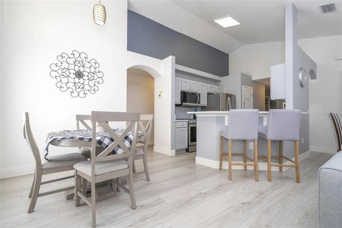 Image No.8-4 Bed Property for sale