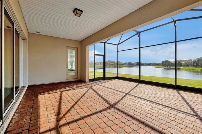 Image No.13-7 Bed Property for sale