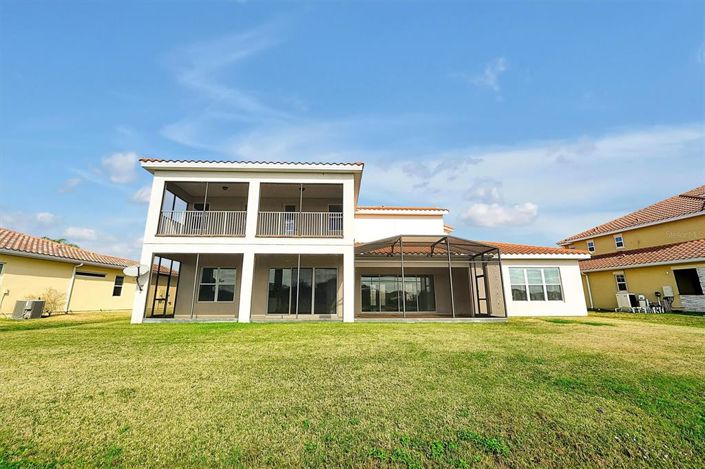 Image No.54-7 Bed Property for sale