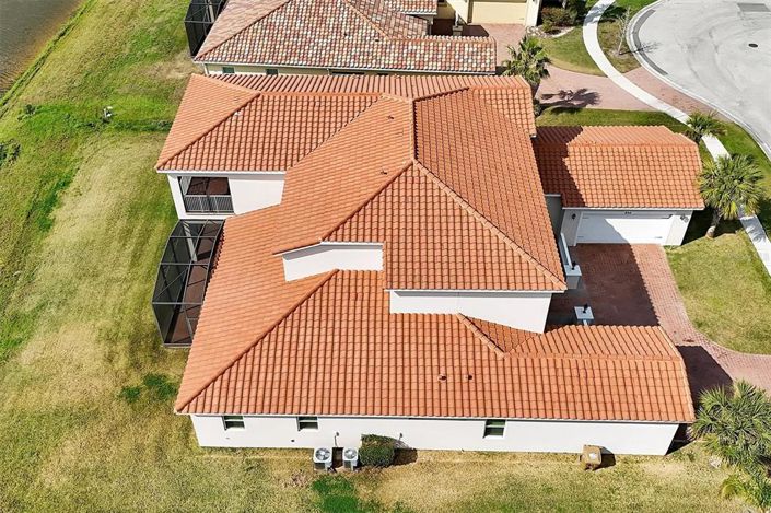 Image No.56-7 Bed Property for sale