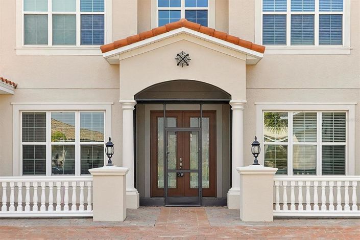 Image No.6-7 Bed Property for sale