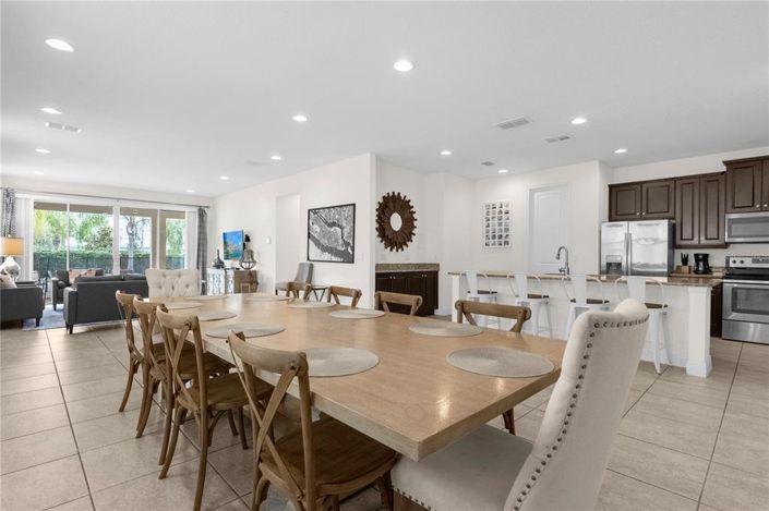 Image No.10-10 Bed Property for sale