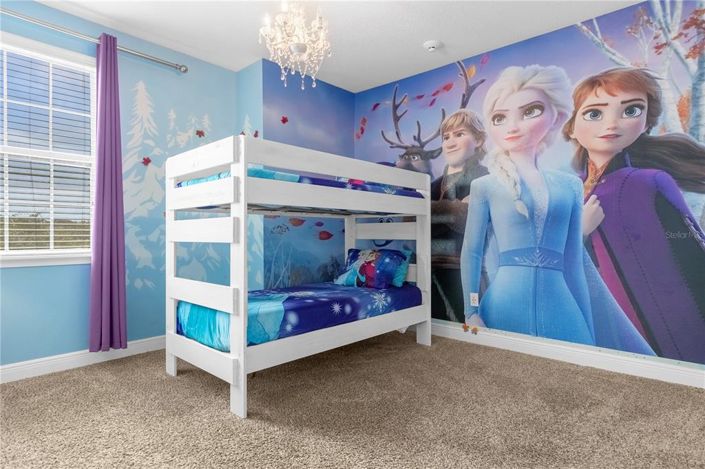 Image No.15-10 Bed Property for sale