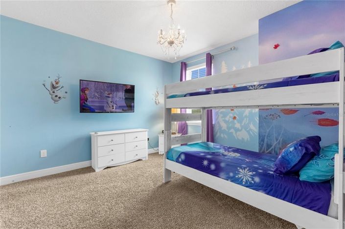 Image No.16-10 Bed Property for sale