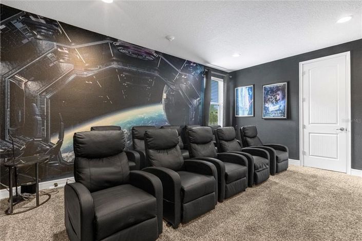 Image No.30-10 Bed Property for sale