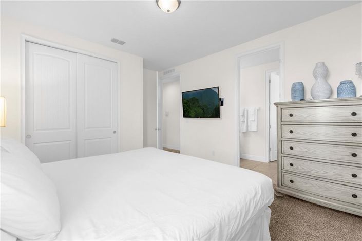 Image No.35-10 Bed Property for sale