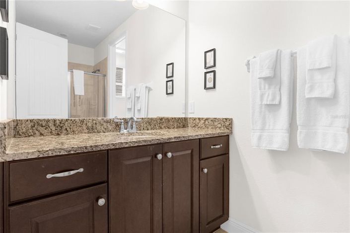 Image No.36-10 Bed Property for sale