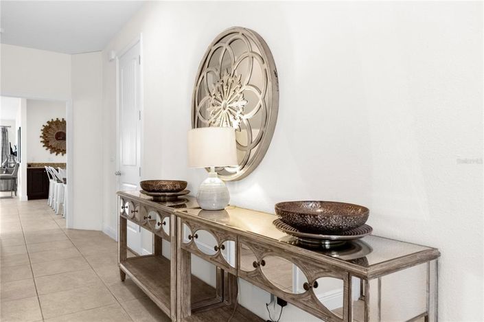 Image No.5-10 Bed Property for sale