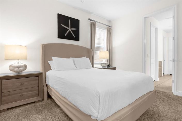 Image No.50-10 Bed Property for sale